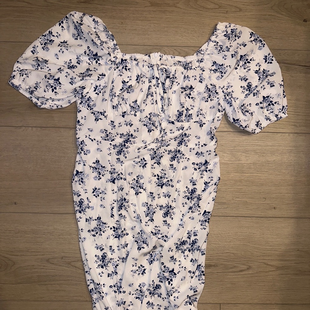 Floral puff sleeve dress